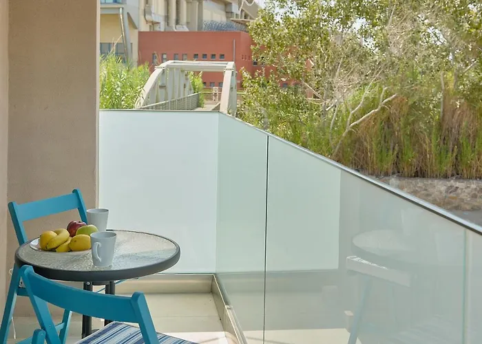 Beachside Apartment-pool-parking Apartment *